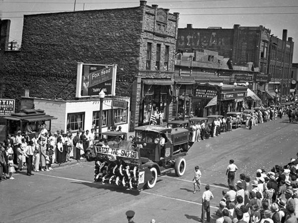 Temple Theatre - Old Photo (newer photo)